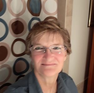 Meet your Posher, Debra